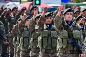 women soldiers military salute group